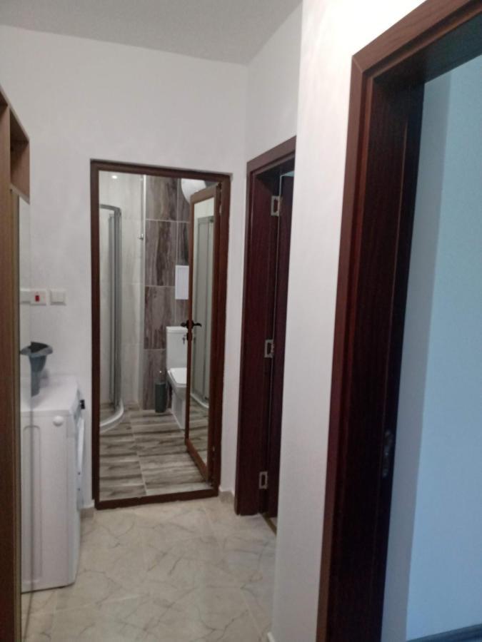 Апартамент На Къмпинг Градина Tschernomorez Exterior foto