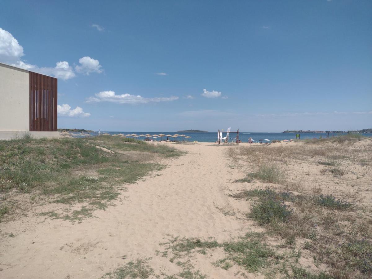Апартамент На Къмпинг Градина Tschernomorez Exterior foto